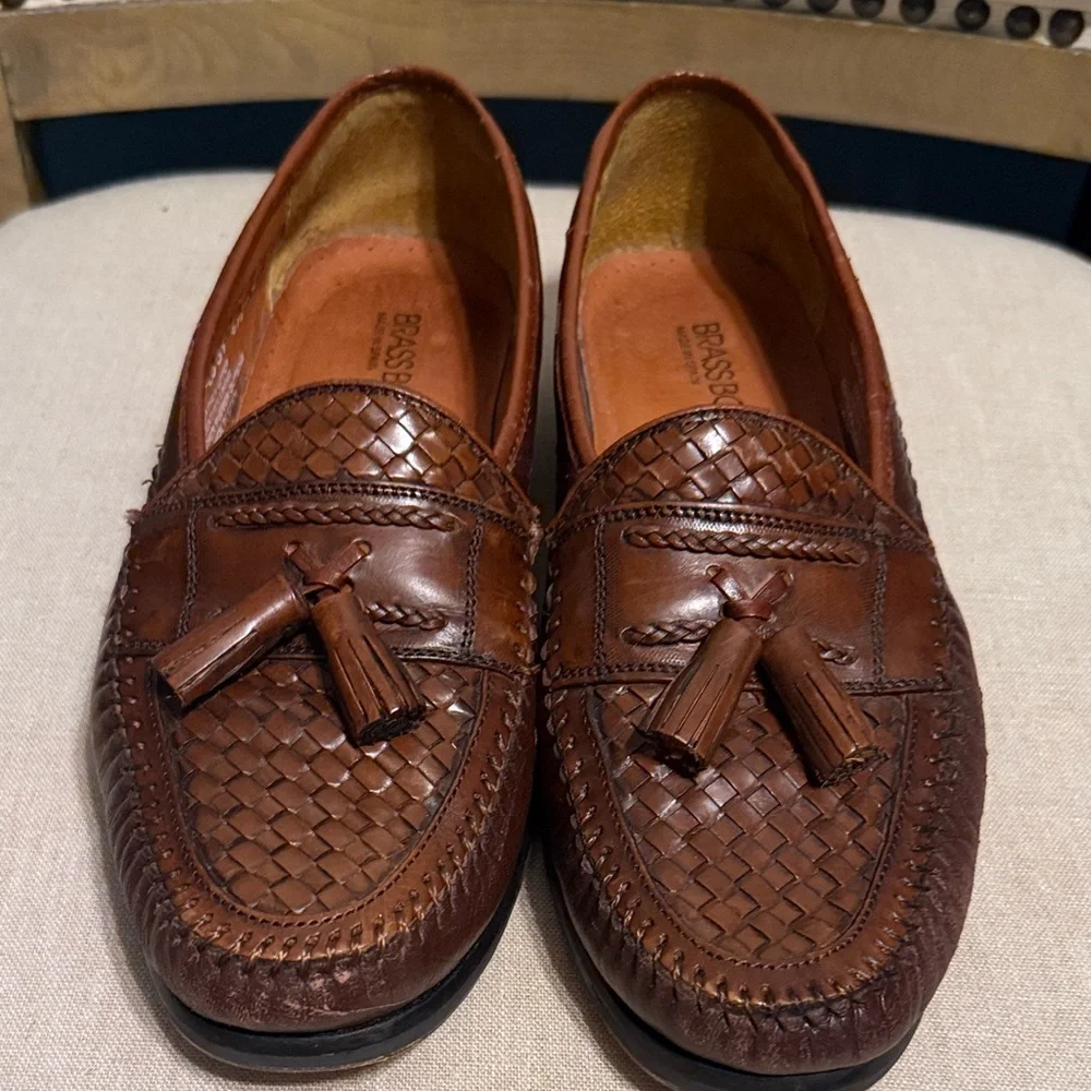 Brass Boot Classic Brown Leather Tassel Loafers, Men’s Size 9.5